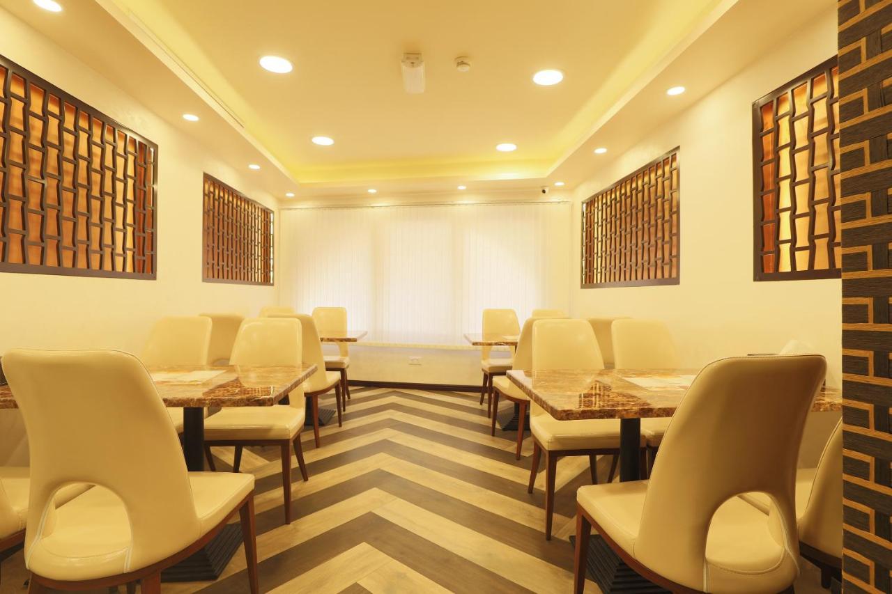 24 Gold Hotel Dubai Bagian luar foto