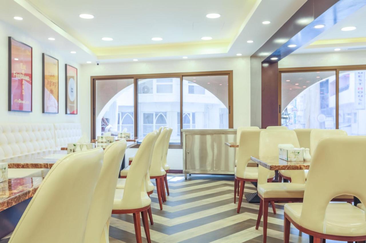 24 Gold Hotel Dubai Bagian luar foto
