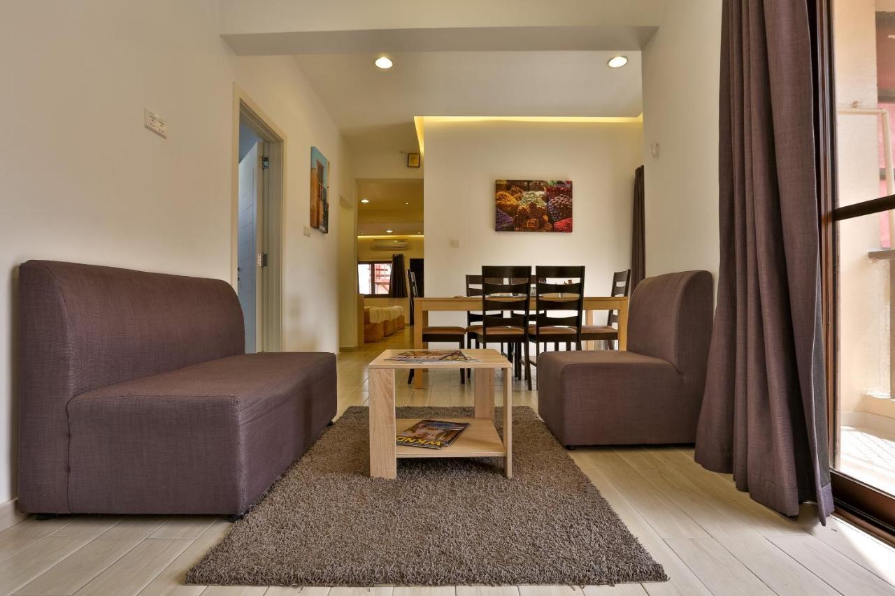 24 Gold Hotel Dubai Bagian luar foto