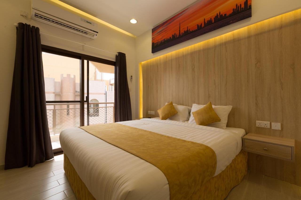 24 Gold Hotel Dubai Bagian luar foto