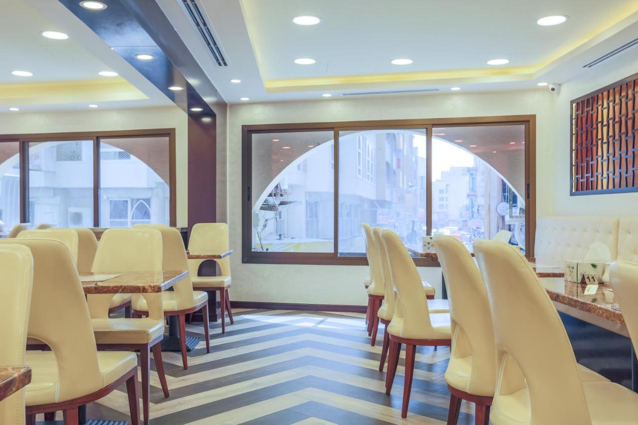 24 Gold Hotel Dubai Bagian luar foto