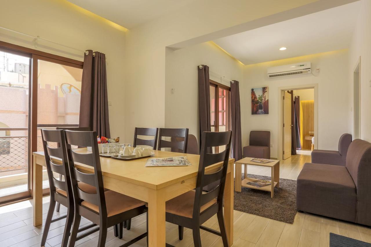 24 Gold Hotel Dubai Bagian luar foto