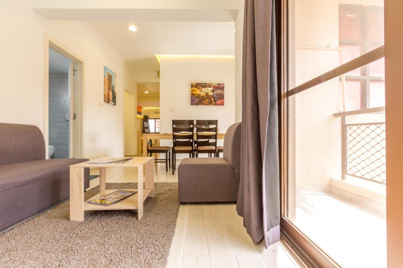 24 Gold Hotel Dubai Bagian luar foto