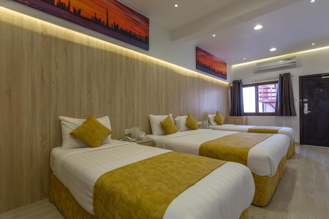 24 Gold Hotel Dubai Bagian luar foto